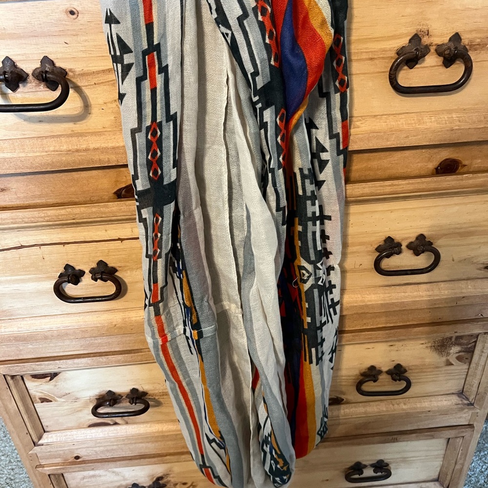 Tribal Pattern Scarf in Multicolor